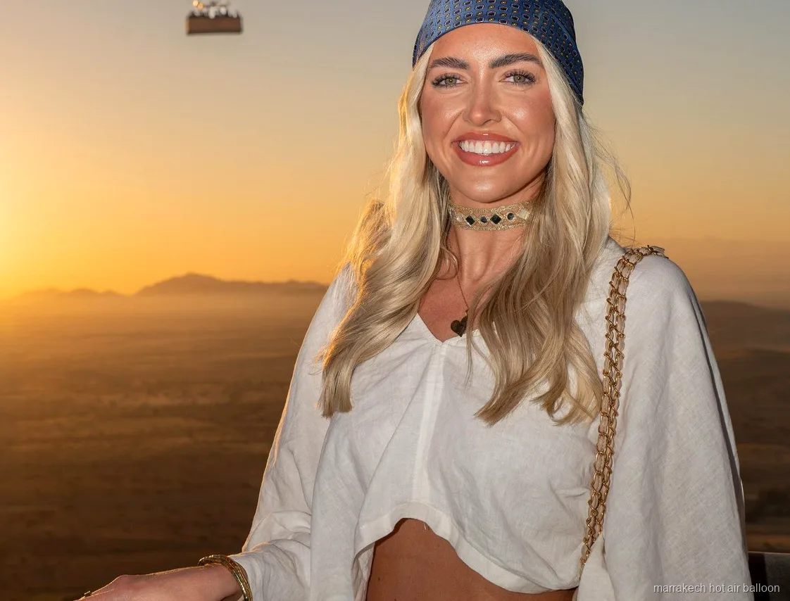 Piste désertique poussiéreuse utilisée pour le quad près de Marrakech